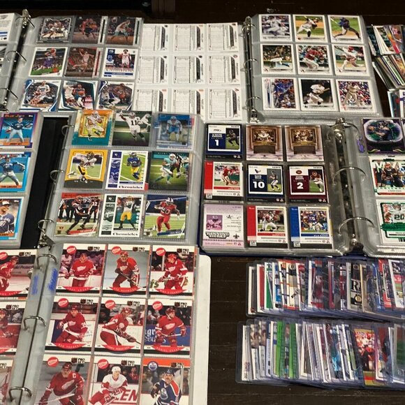 HUGE ROOKIE TRADING CARD LOT - Hundreds of Modern Rookie Cards - Many Sports - Picture 1 of 16